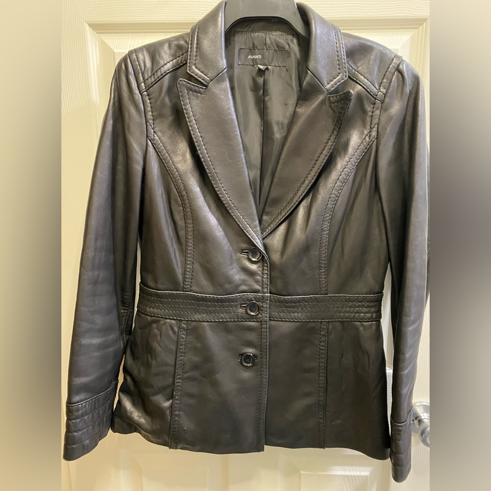 Black Leather ladies jacket sz Large